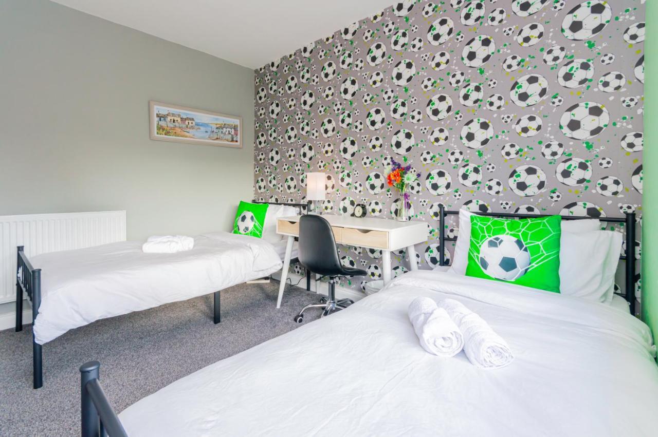 Stunning Place, Close To Windsor & Heathrow & Private Parking Burnham  Kültér fotó