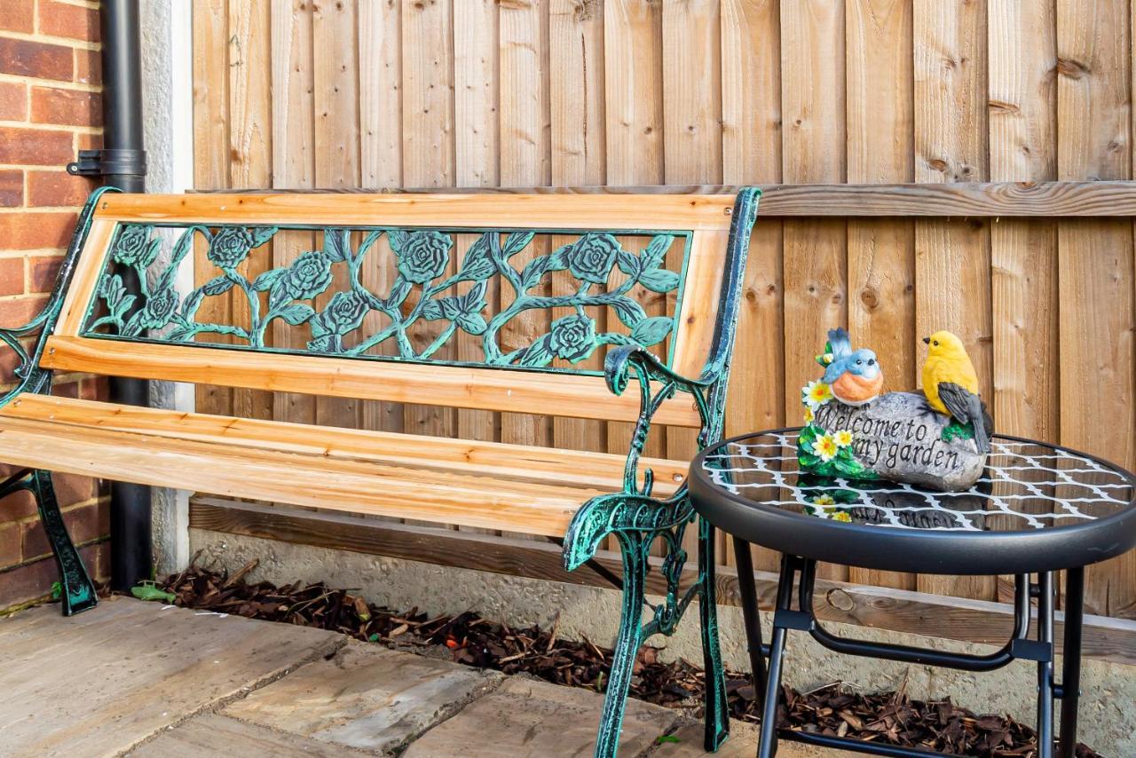 Stunning Place, Close To Windsor & Heathrow & Private Parking Burnham  Kültér fotó