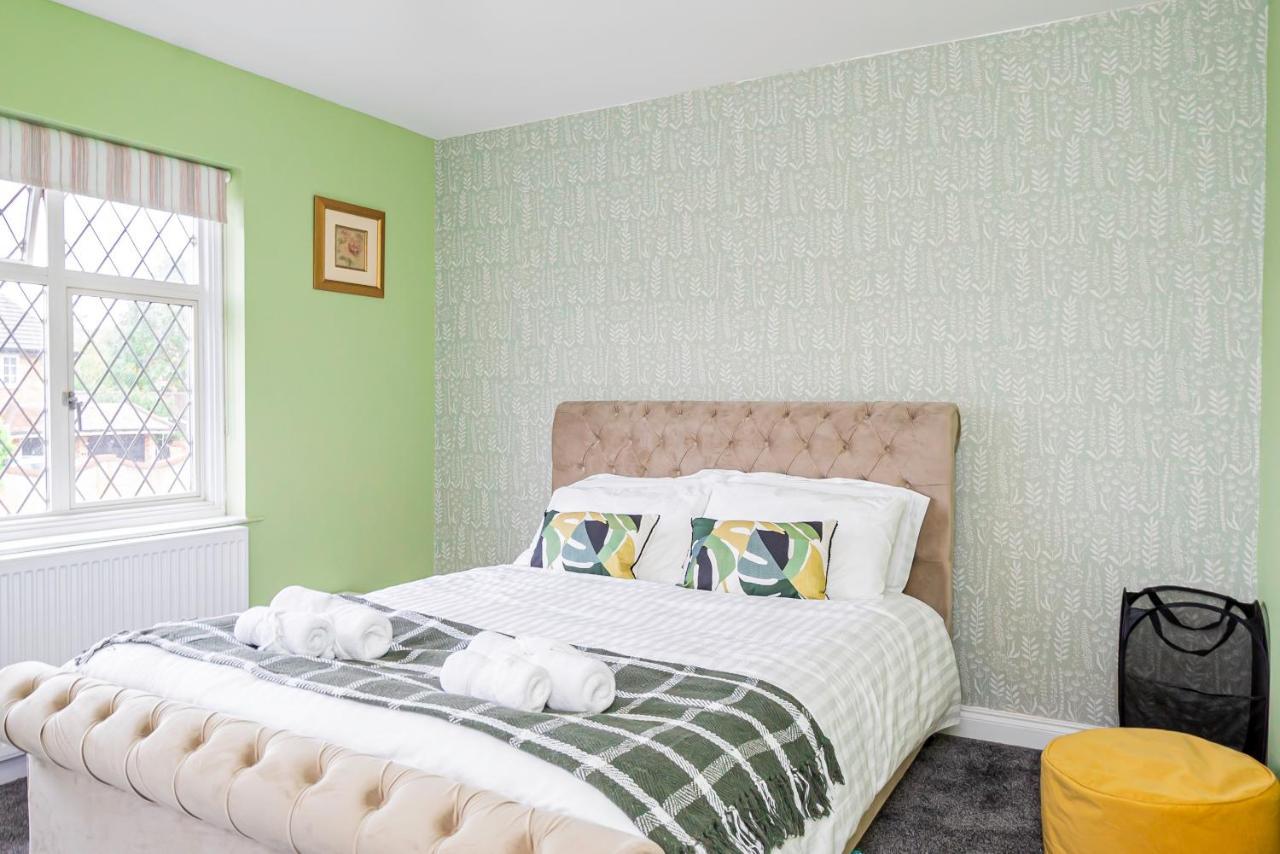 Stunning Place, Close To Windsor & Heathrow & Private Parking Burnham  Kültér fotó