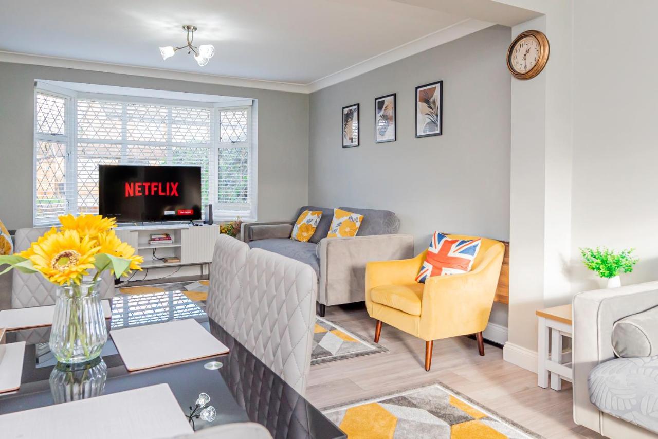 Stunning Place, Close To Windsor & Heathrow & Private Parking Burnham  Kültér fotó