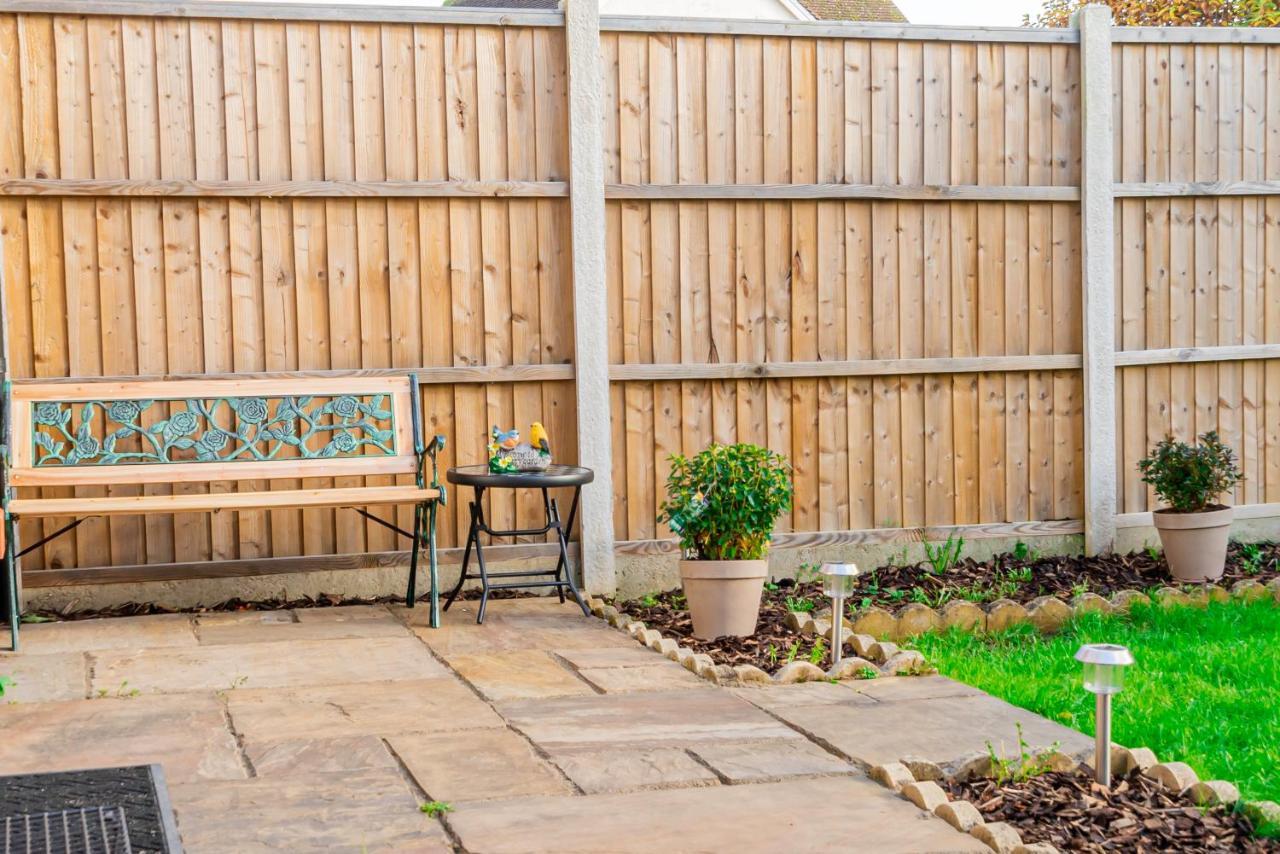 Stunning Place, Close To Windsor & Heathrow & Private Parking Burnham  Kültér fotó