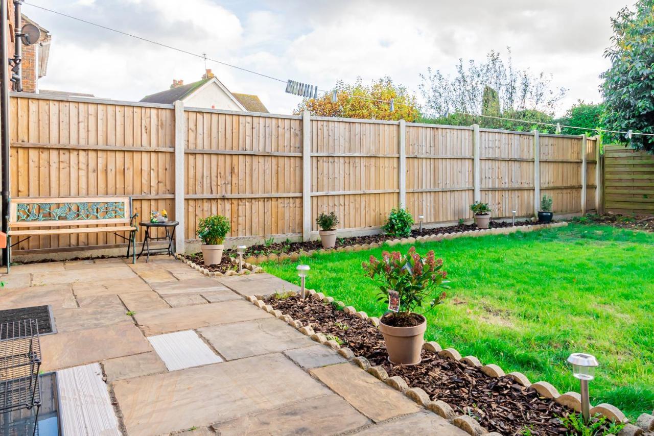 Stunning Place, Close To Windsor & Heathrow & Private Parking Burnham  Kültér fotó