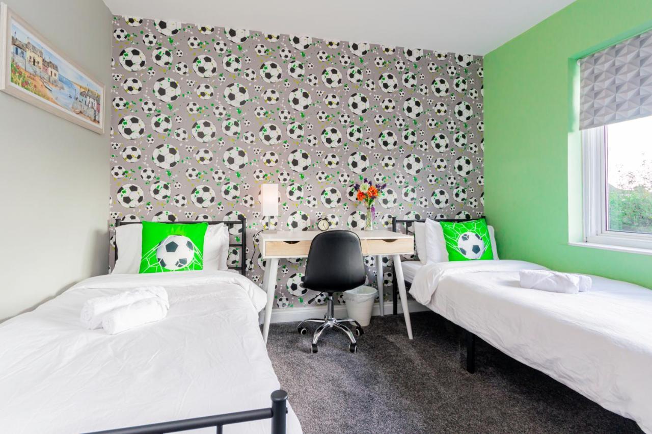 Stunning Place, Close To Windsor & Heathrow & Private Parking Burnham  Kültér fotó