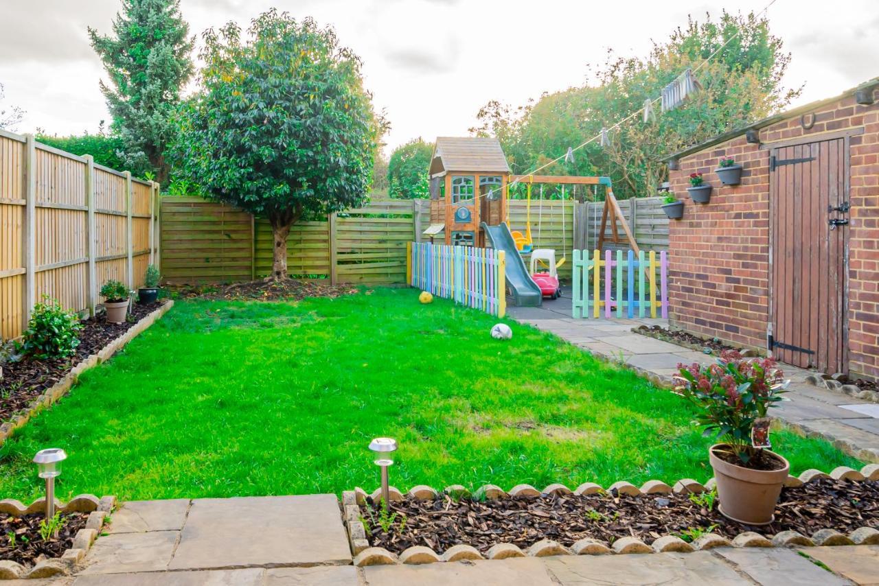 Stunning Place, Close To Windsor & Heathrow & Private Parking Burnham  Kültér fotó